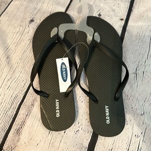 NWT Black Old Navy Flip Flops